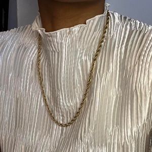 Minimalist 18K gold plated stainless steel rope chain 🕊